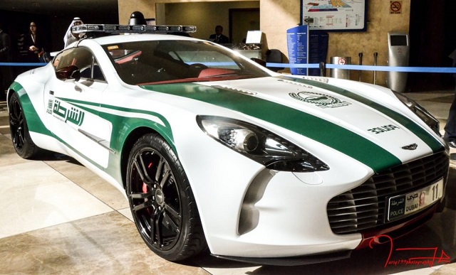 Top 10 carros de polícia mais caros do mundo - Aston Martin One-77