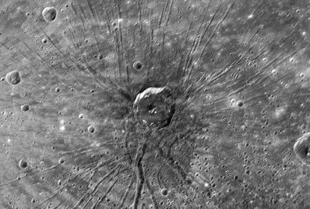 Crateras gigantes em Mercúrio